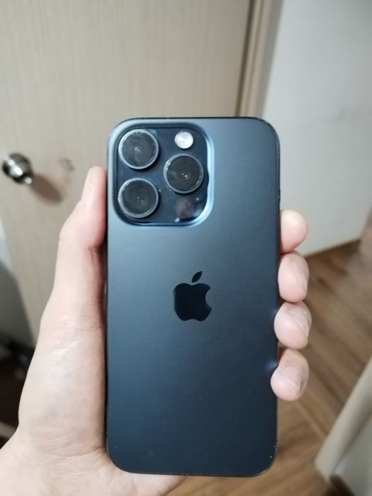 Продам айфон 15 про 256 гб, iphone