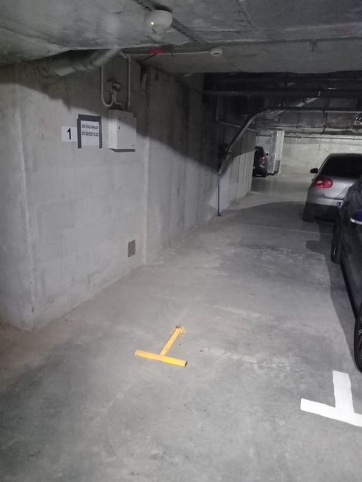 Loc de parcare subteran de închiriat