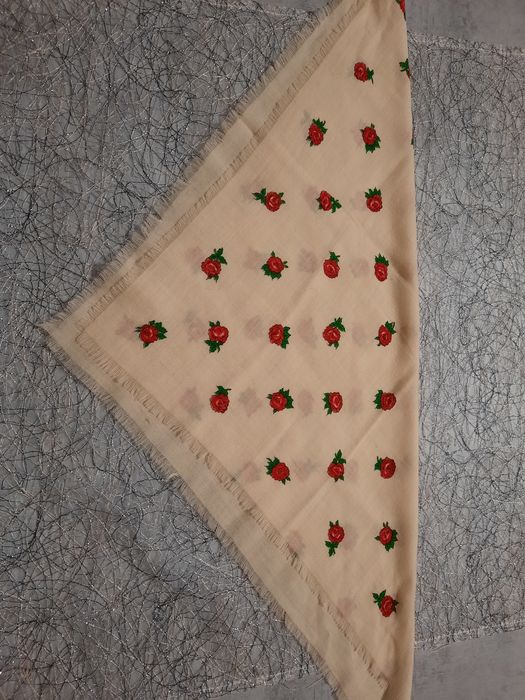 Baticuri vechi casmir pur, simple sau cu franjuri, zona Transilvania