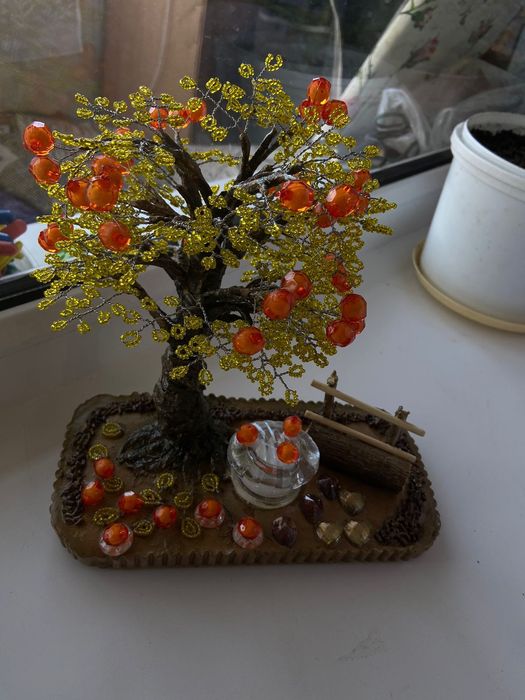 Деревья из бисера ручной работы