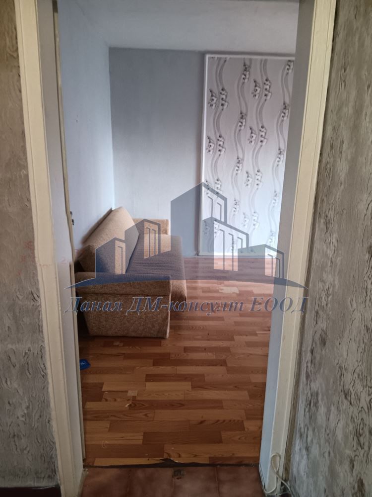 Продава се Двустаен апартамент в Шумен, Добруджански - 61 кв.м за 1255 €/кв.м - Снимка #1