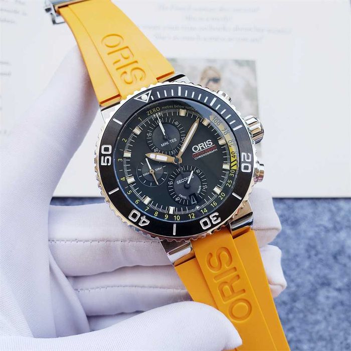 ORIS Diving Aquis Depth Gauge с кварцов механизъм