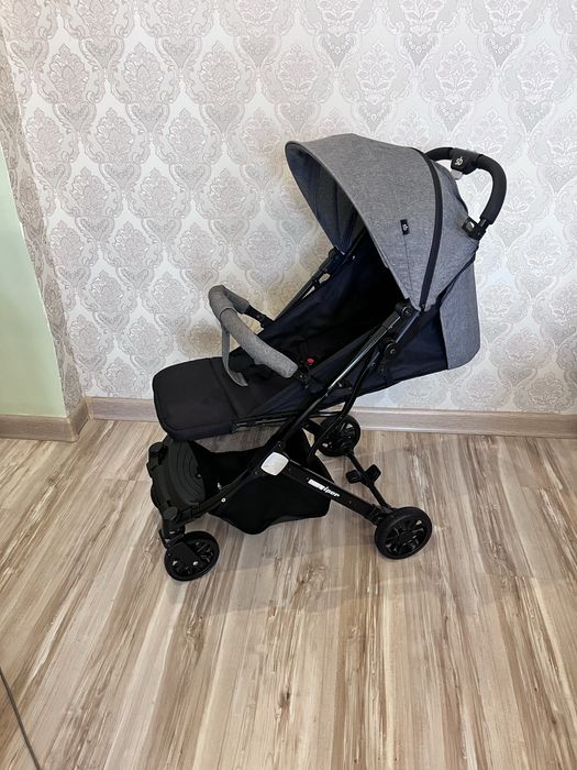 Коляска прогулочная