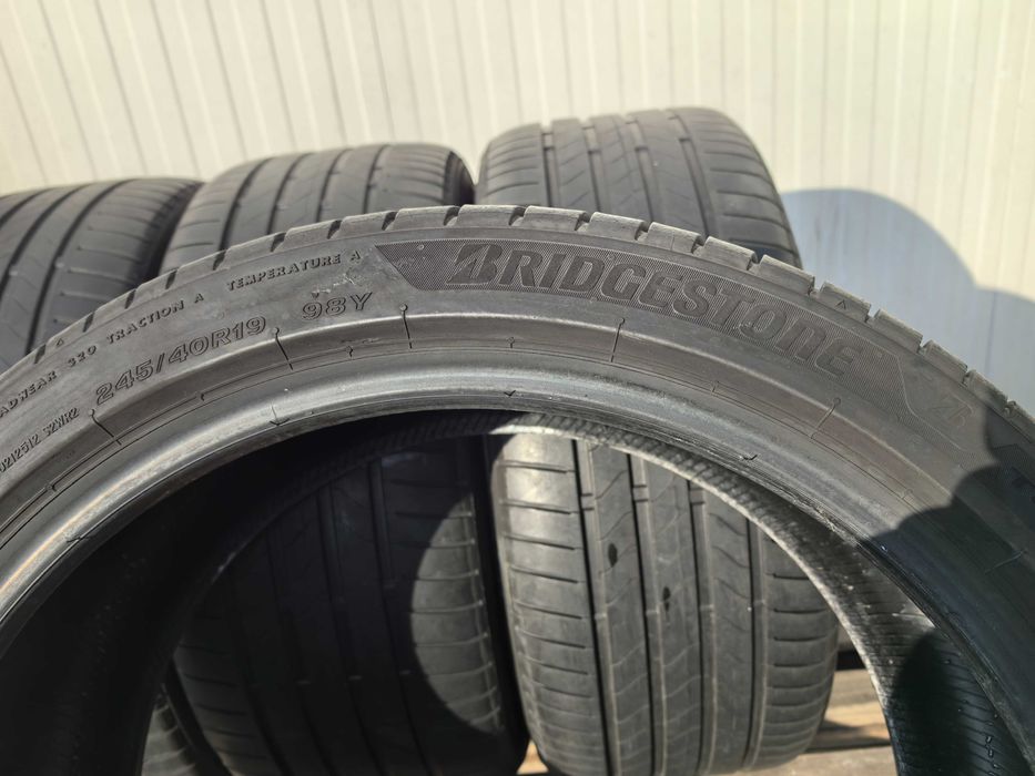 245/40/19 Бриджстоун ДОТ 2023 г
