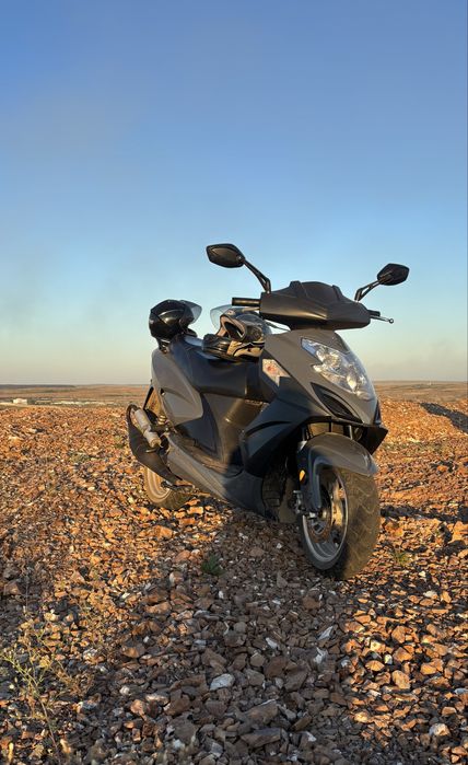 Продам мопед racer stells 150