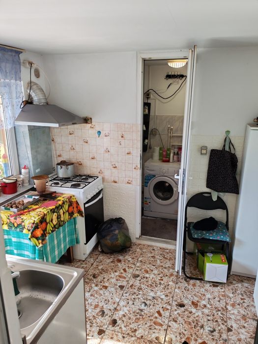 Închiriez casă cu toate utilitățile