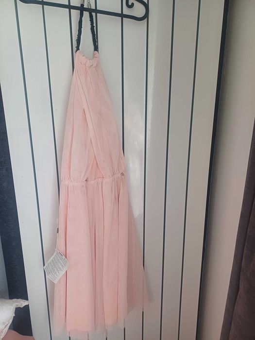 Страхотна нова Рокля