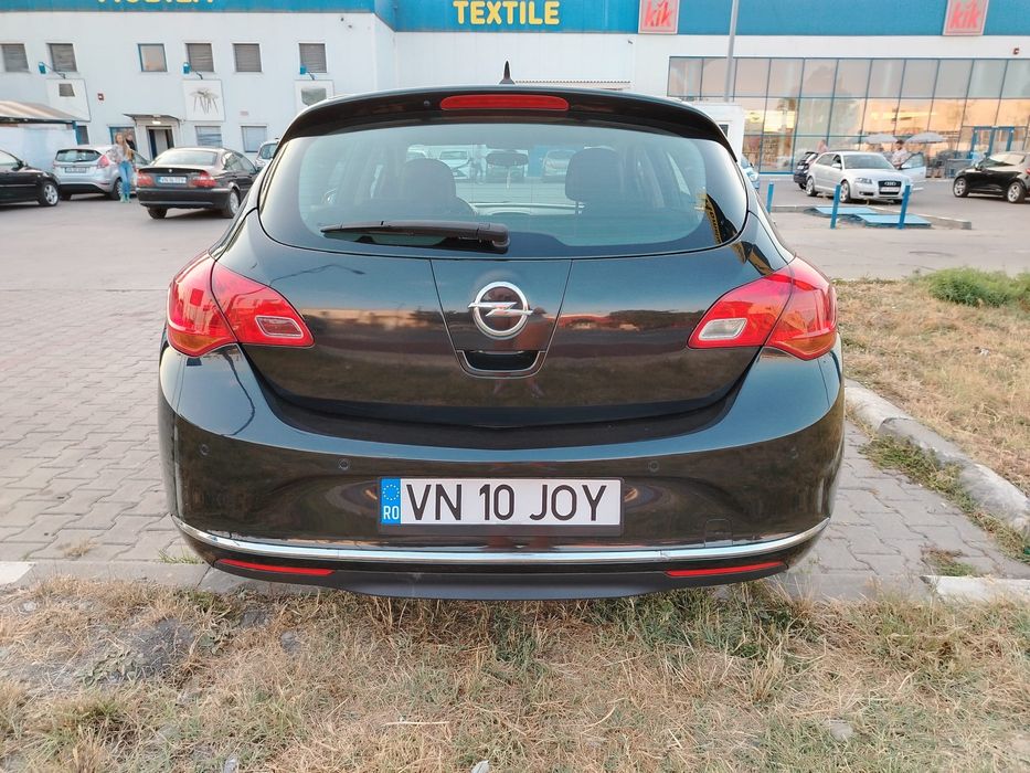 Opel Astra J 1.7 CDTI 110 CP-An 2013 - Euro 5- Negru Metalizat
