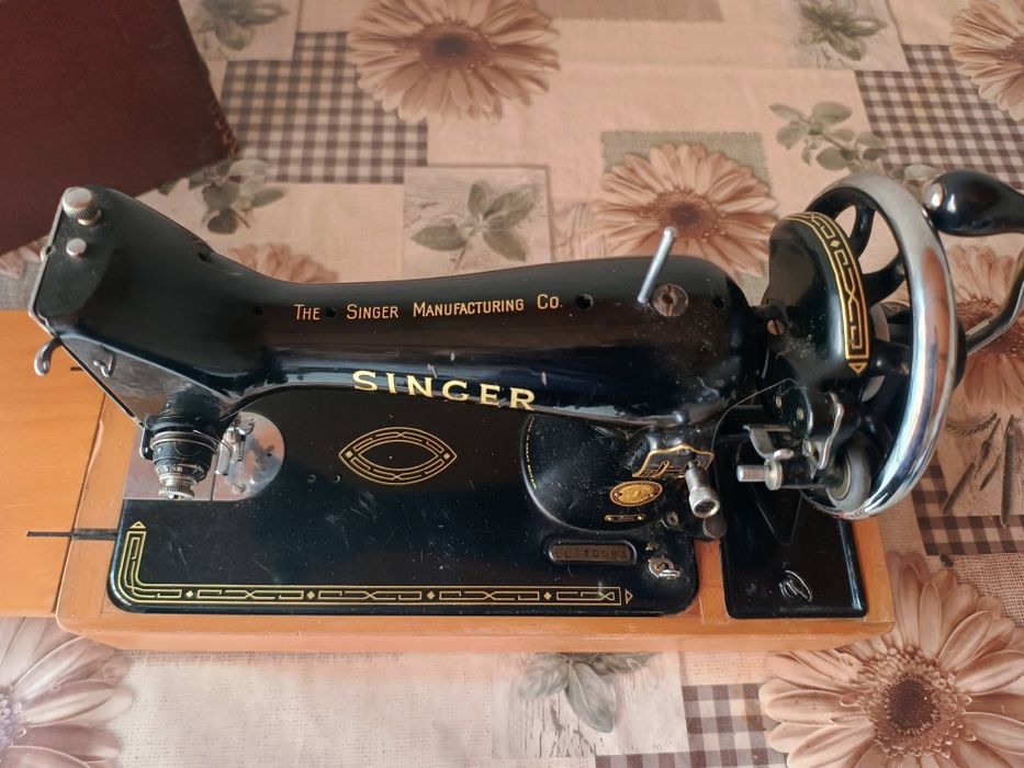 Masini de cusut manuale marca Singer