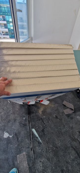 Vand PIR cu folie de aluminiu