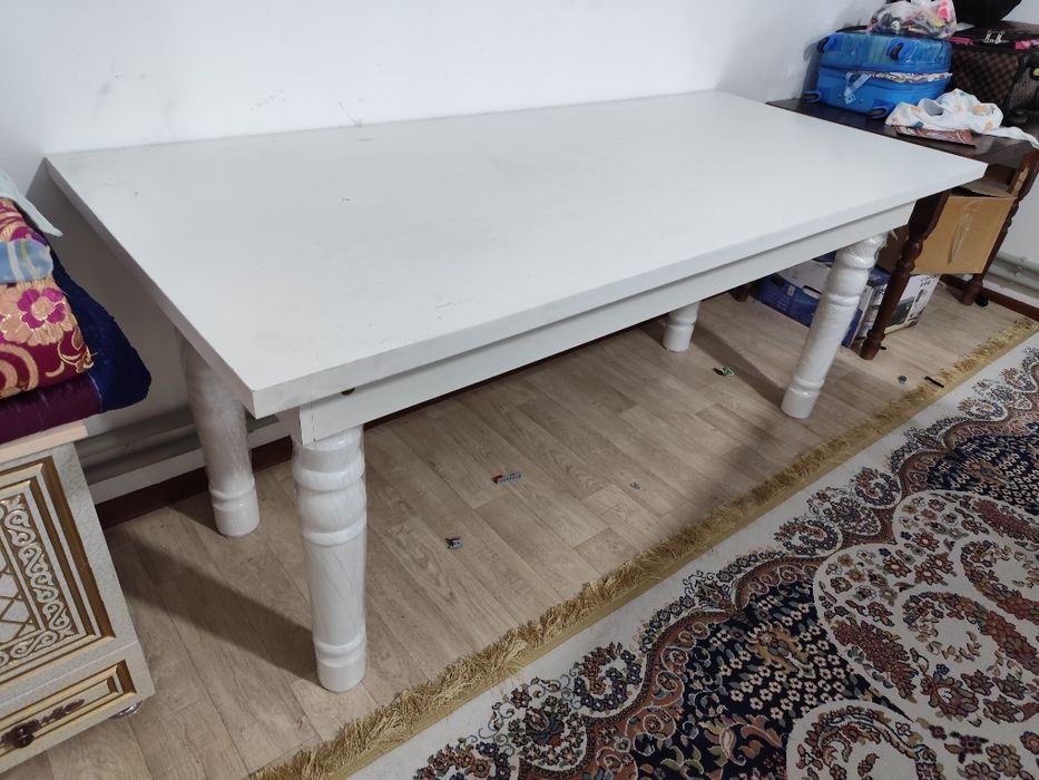 Жана столдар сатылады