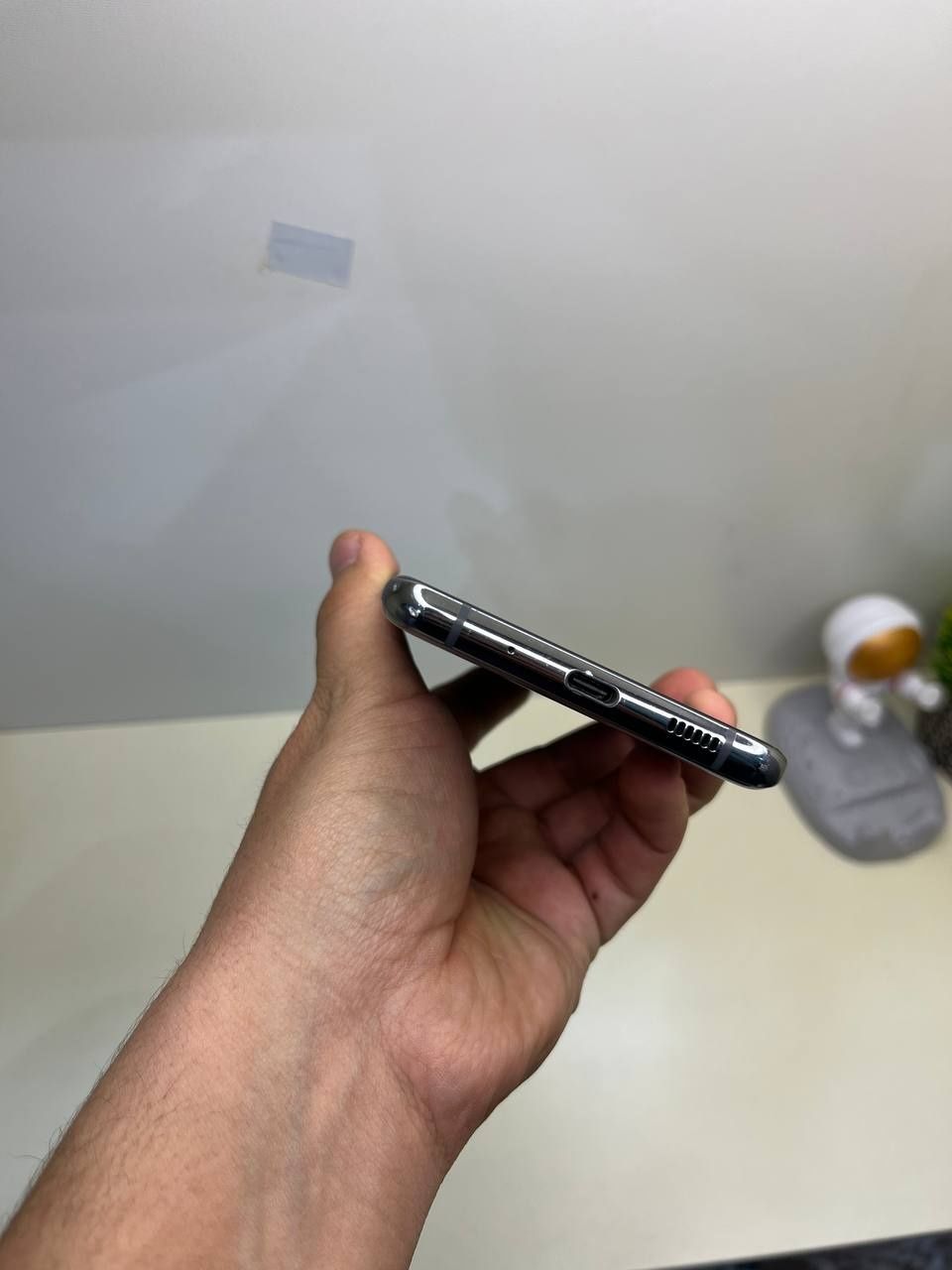 Samsung galaxy s20 ultra 5G 12/256gb holati yaxshi