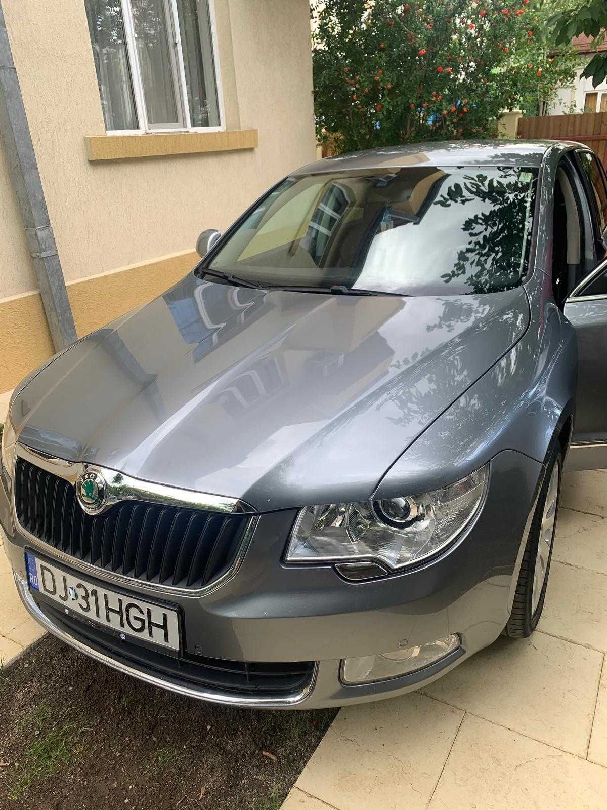 Skoda Superb 170 CP, DSG, Navi, Piele, Full Service