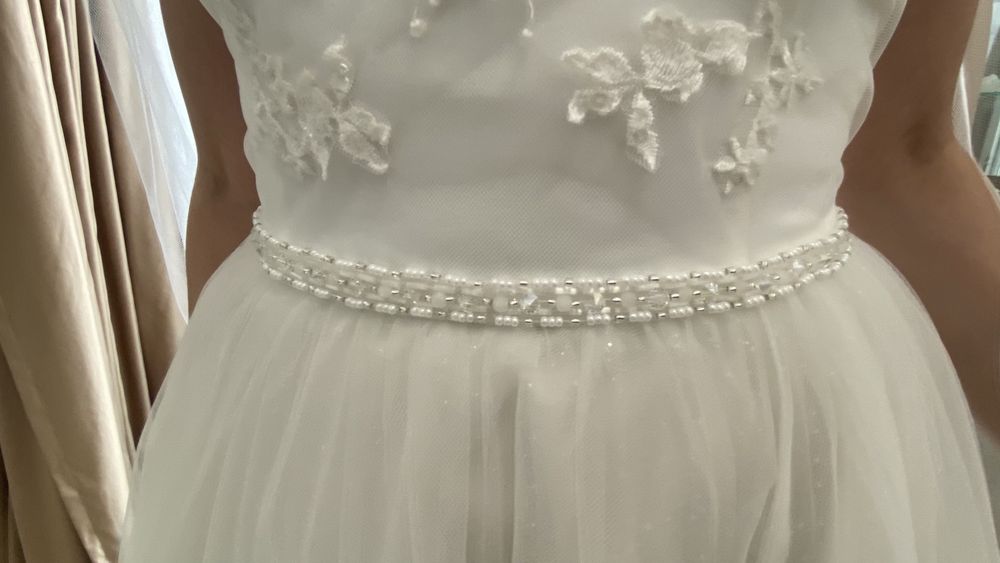 Rochie mireasa cu trena si voal - curatata profesional - Vera Sposa