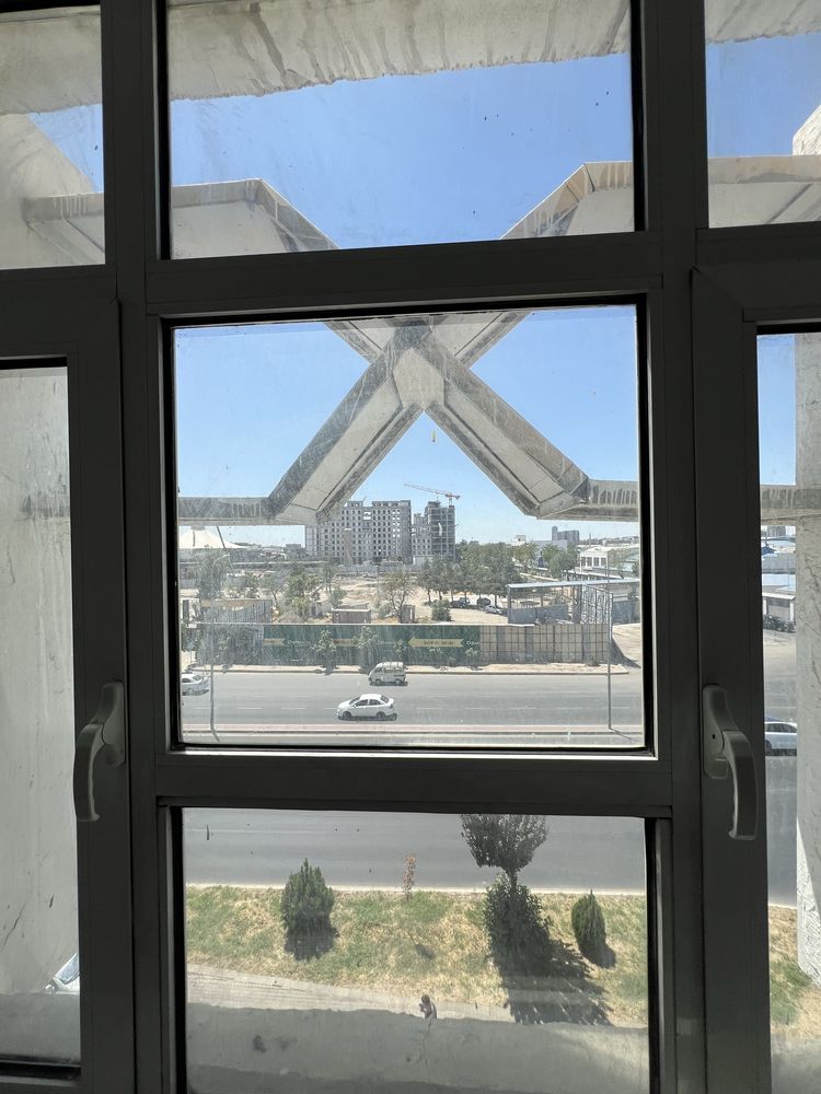 Аренда под офис недалеко от метро Тошкент улица Фаргона йули 33м2