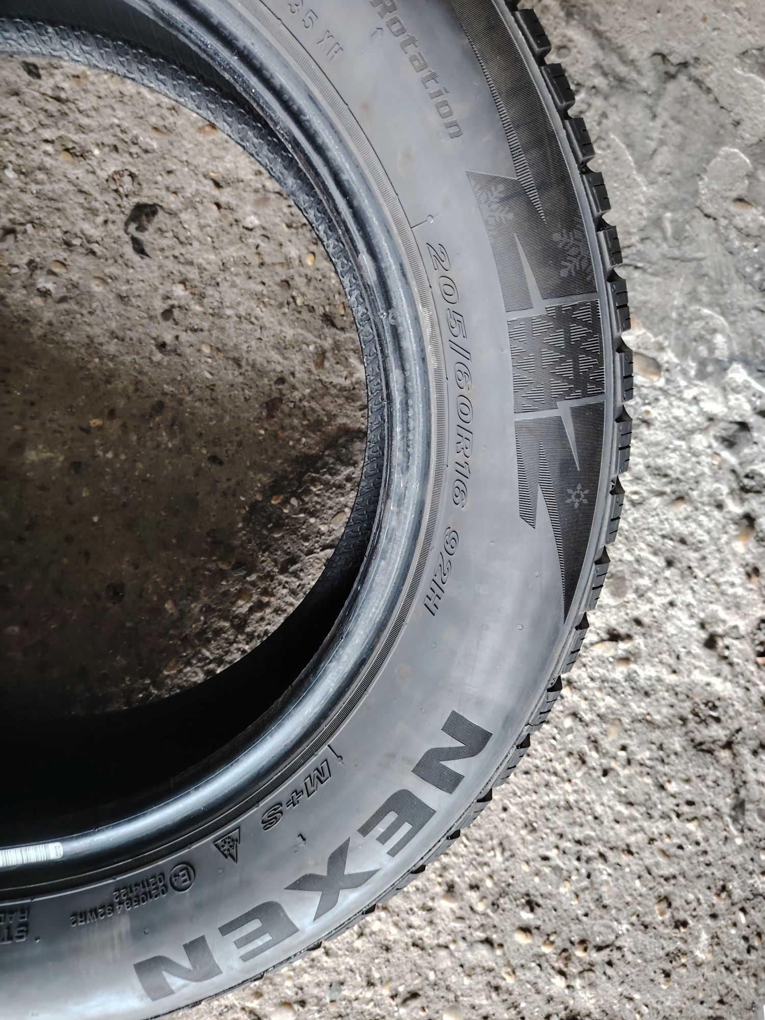 205/60 R16 Nexen WinGuard iarnă M+S dot 4021