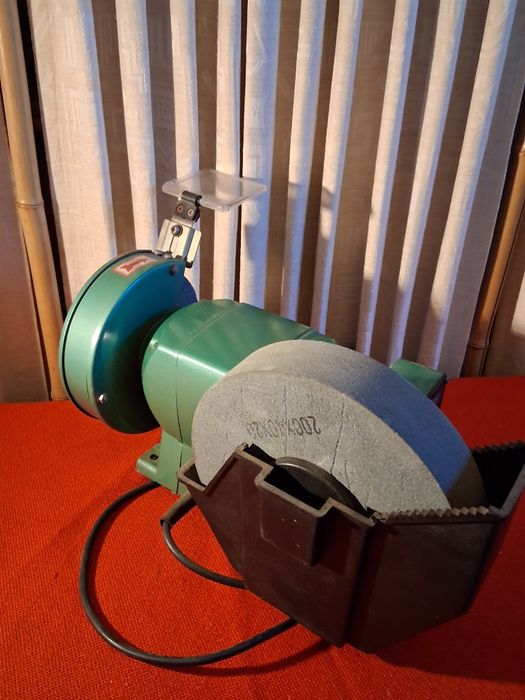 Polizor staționar EKA