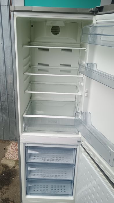 Frigider Beko. Asigur Transport