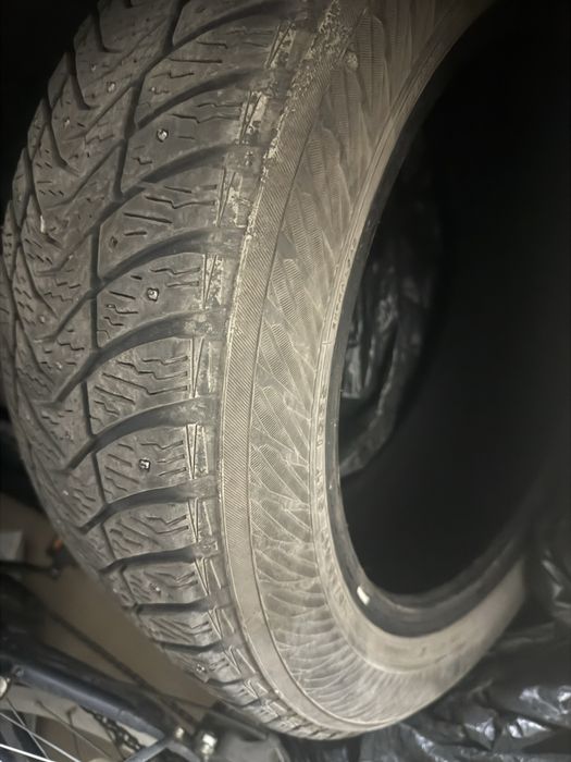 Шины зимние шипованные. Yokohama. 215/55/17R