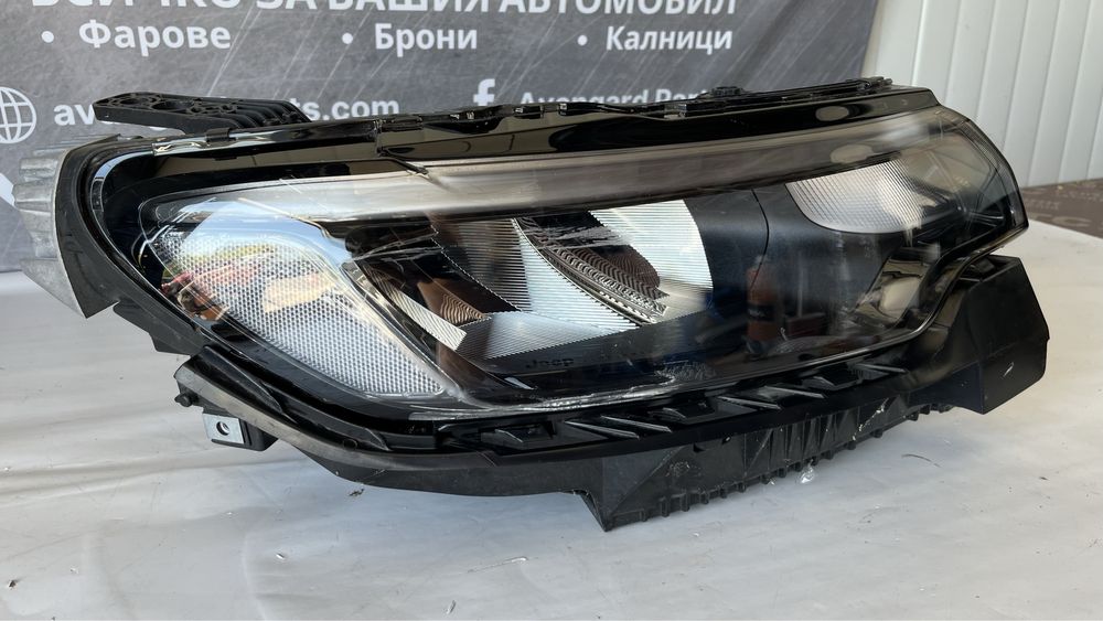 1 брой ляв и 2 броя десен фар Jeep Compass 2 2017-