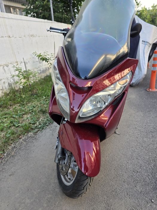 Suzuki Burgman 400 k7