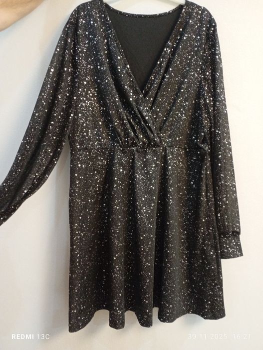 Продам  женское платье