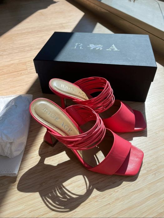 Vand saboti de piele