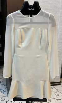 Белое платье Waggon Paris