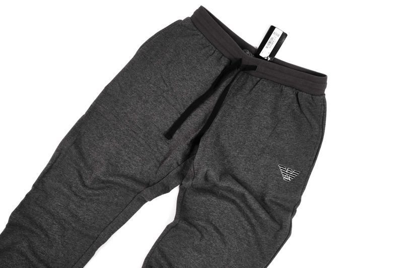 ПРОМО ARMANI -S,M и XL -мъжки сив плътен зимен спортен екип- комплект