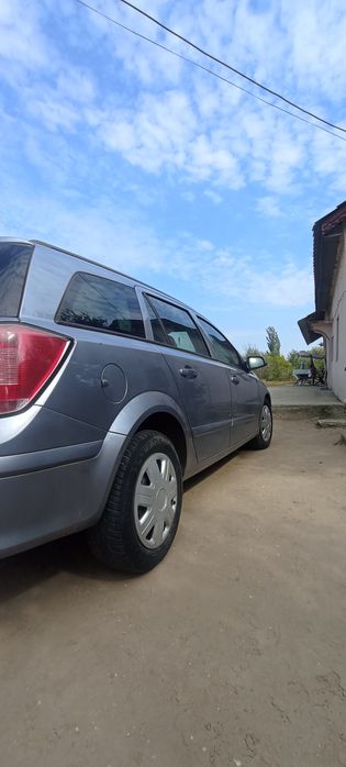 Vând Opel Astra H