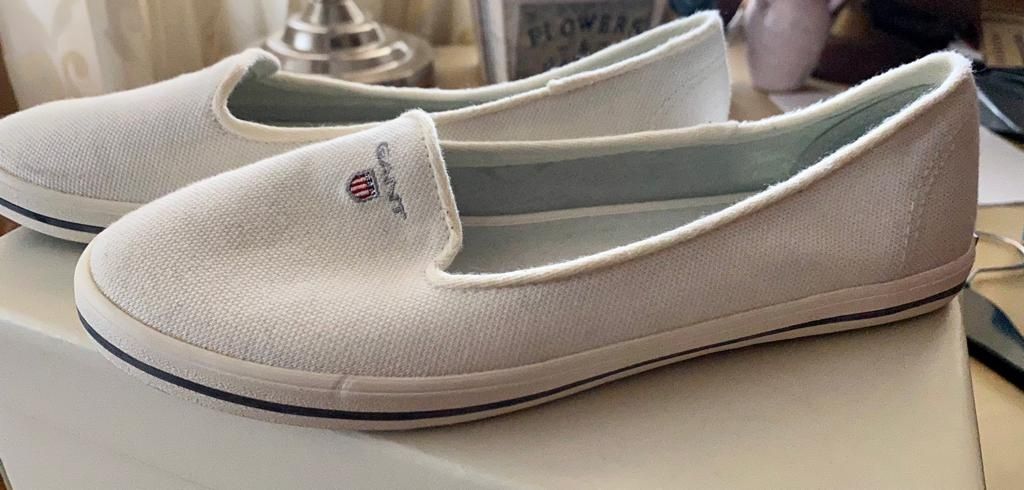 Vand mocasini/slip on albi de dama, Gant, marimea 38, ca noi