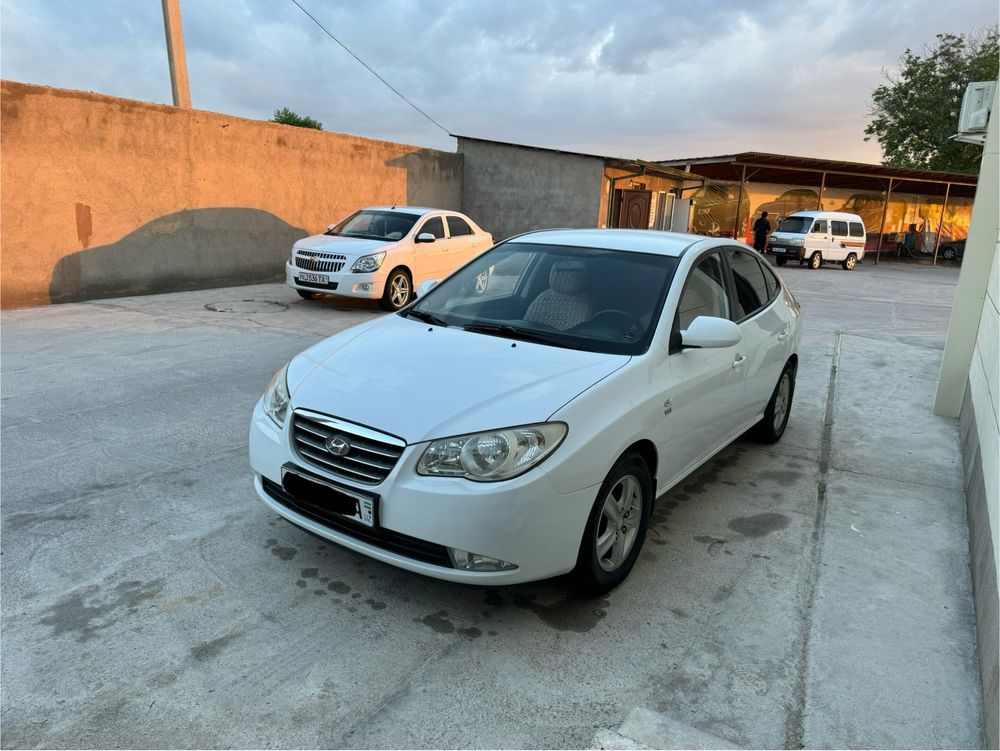 Hyundai avante 2008