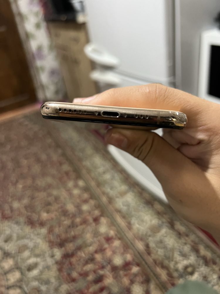 iphone XS xolati ideal