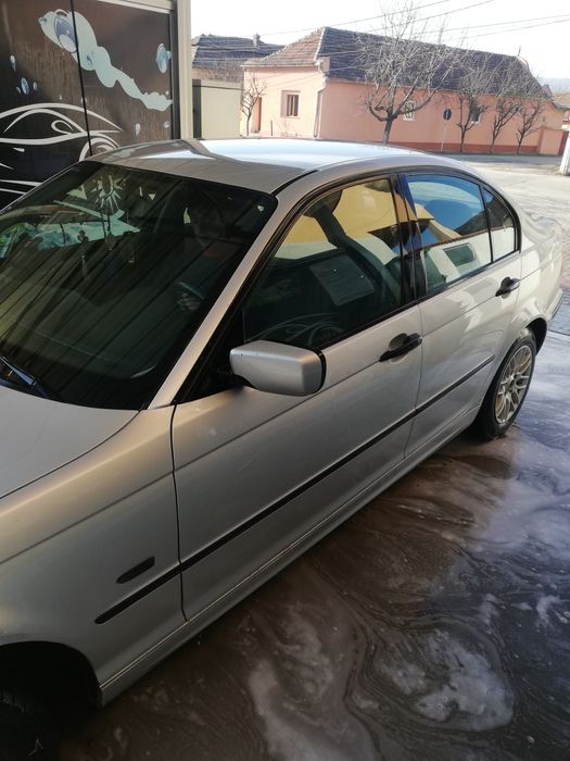 Vând bmw e46 garnitura arsa sau radiatorul înfundat