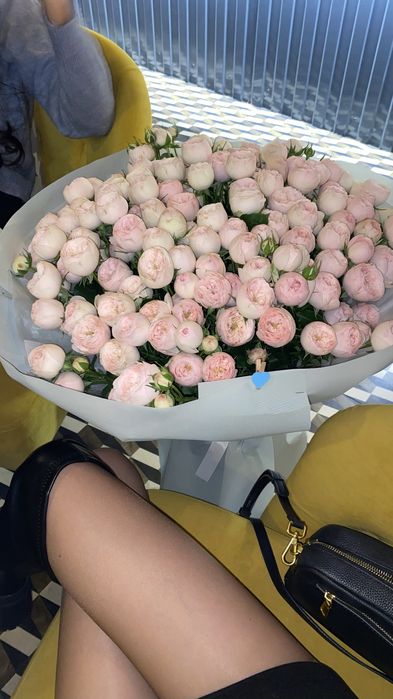 кустовые розы цветы
