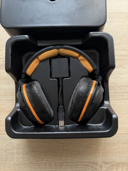 Casti editie limitata SteelSeries 9H Fnatic edition