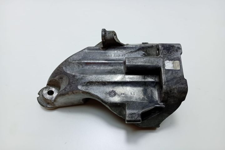 Suport  motor stanga A6512231704 Mercedes-Benz Sprinter a 2-a generat