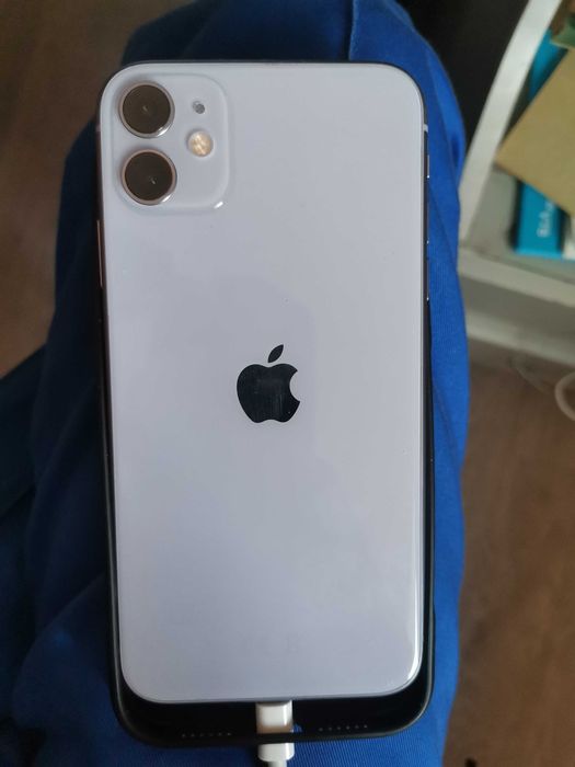 Айфон 11 ошып кала береды после удара