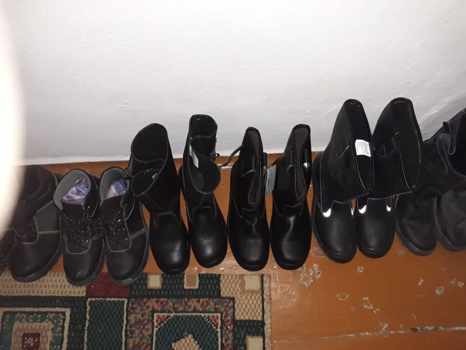 Продаются рабочие ботинки