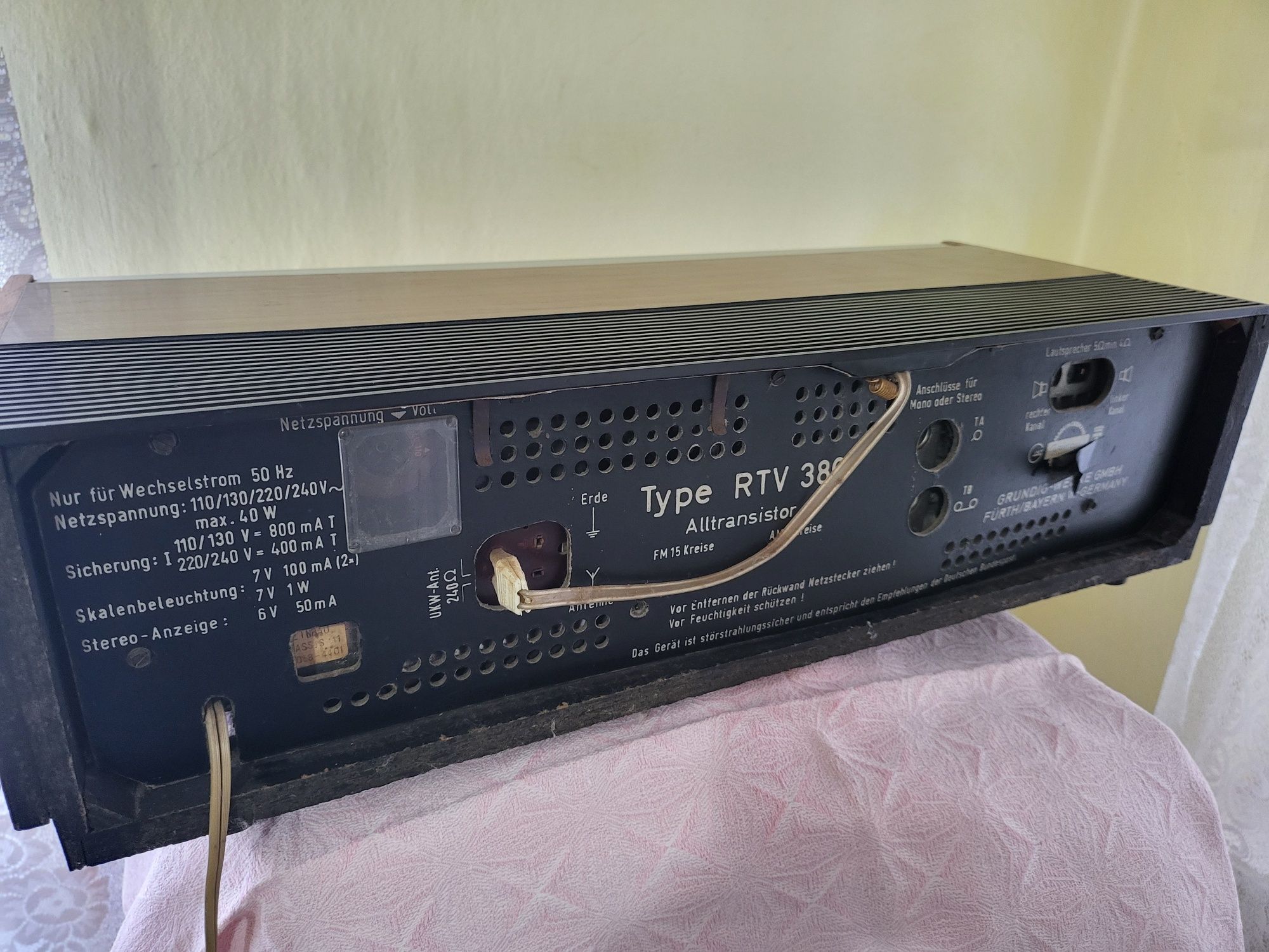 Receiver Grundig RTV 380