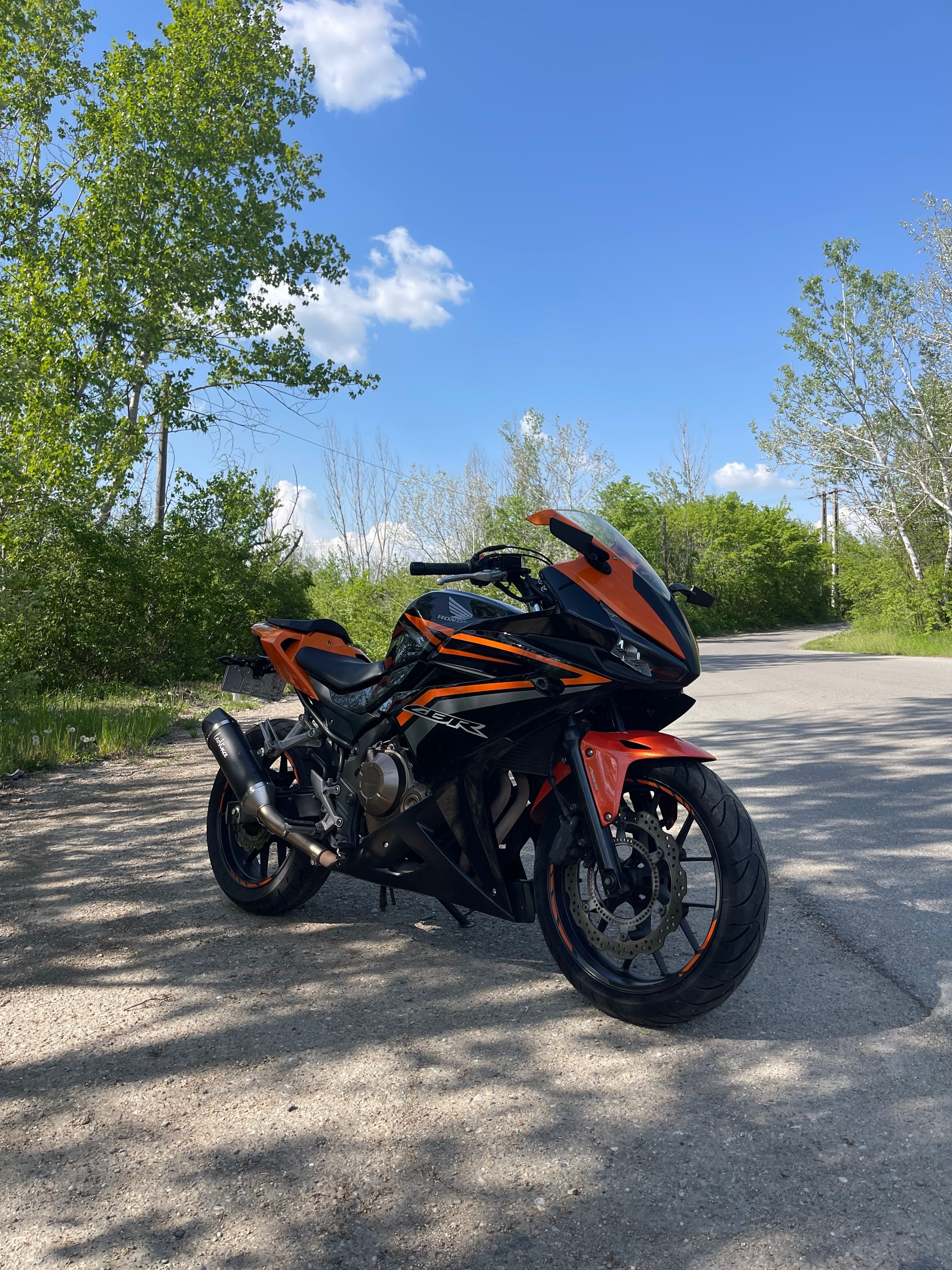 Vând Honda CBR 500R