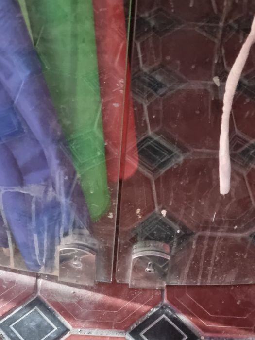 Ponarama oynali eshik sotiladi !