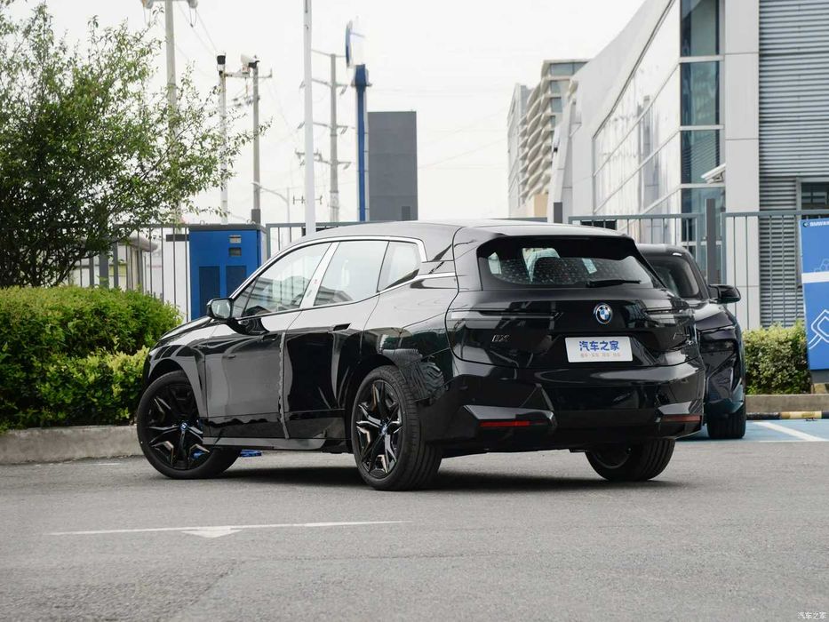 BMW IX вся серия за 25-30 дней звонить только реальным клиентам