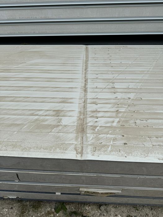 Panouri termoizolante tip sandwich 12-16cm - direct din depozit