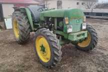 Tractor John Deere 
1030
50cp
Motor 3 pistoane 
Răcire pe apa
Servodir