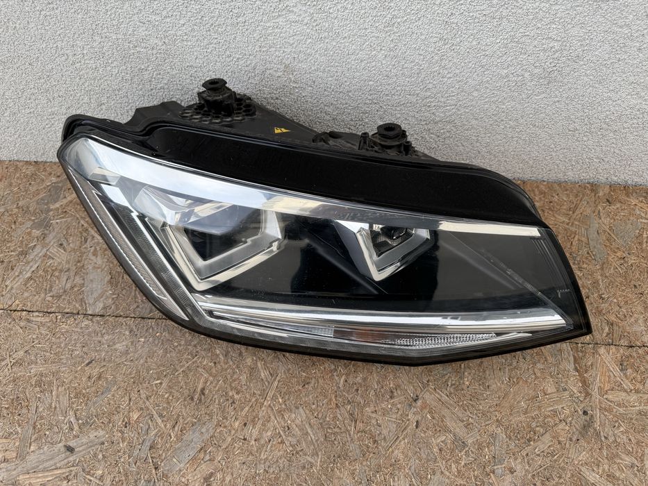 Far dreapta VW Caddy 2K Facelift Xenon + LED 2015-02020 Original