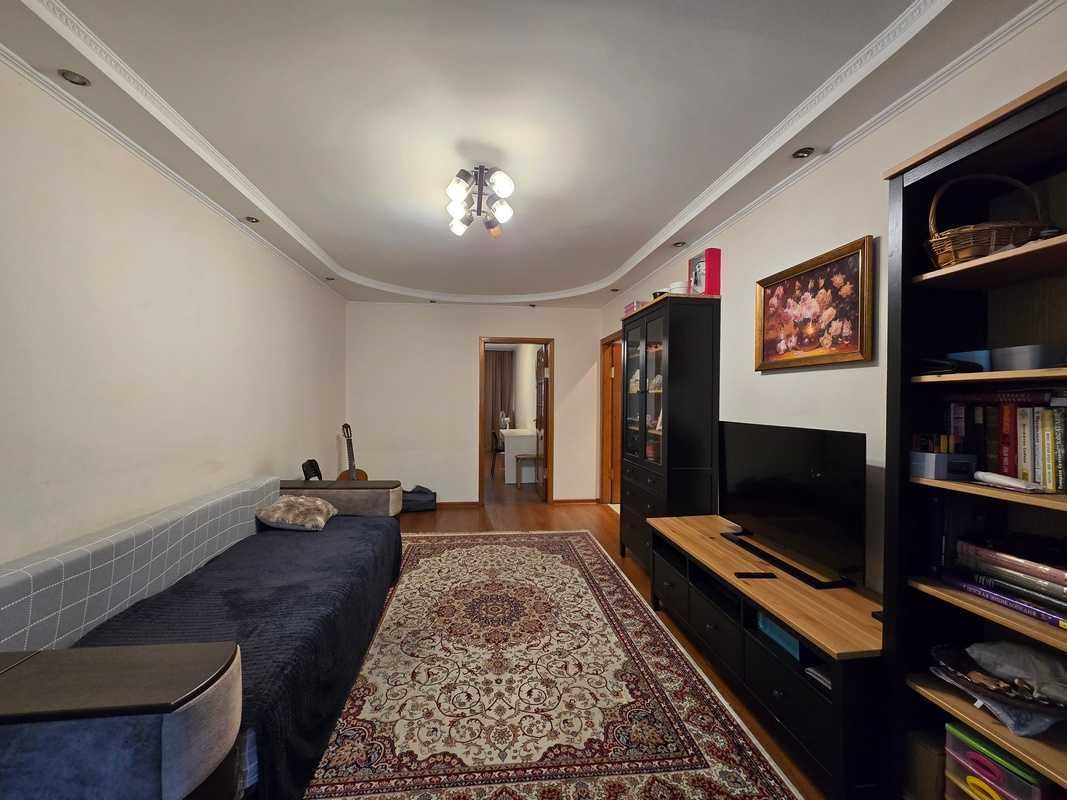 Продам 3х комнатную квартиру Орбита 2