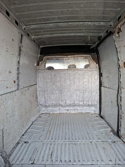 Vând Renault master