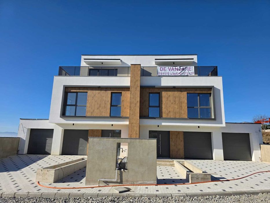 Duplex premium cu CF P+E+R cu panorama asupra orasului - Cart. Voronet