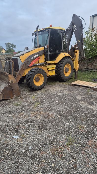 Închiriez buldoexcavator